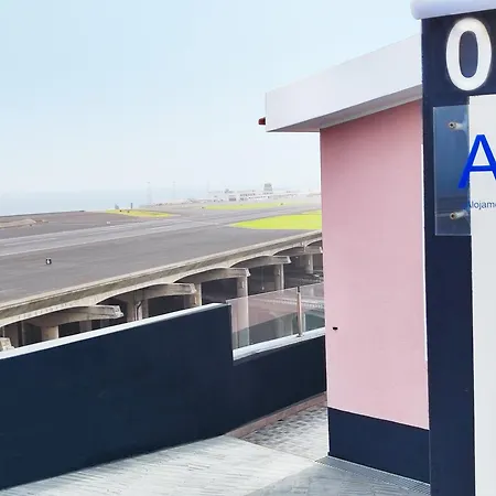 Vakantiehuis Gateone Al Airport View House *