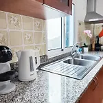 Holiday home Gateone Al Airport View House Machico (Madeira)