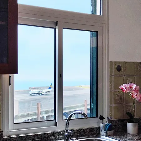 Dom wakacyjny Gateone Al Airport View House *