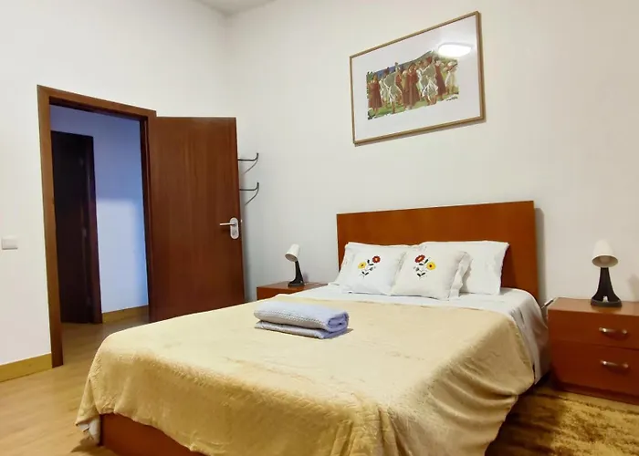 Gateone Al Airport View House *