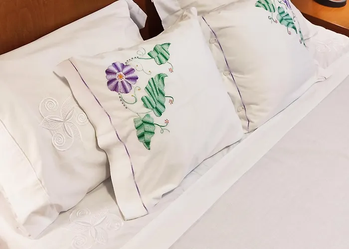 Gateone Al Airport View House