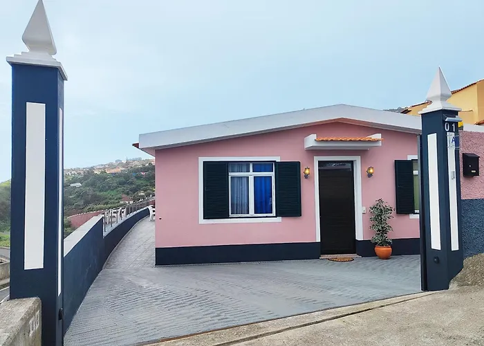 Дом отдыха Gateone Al Airport View House