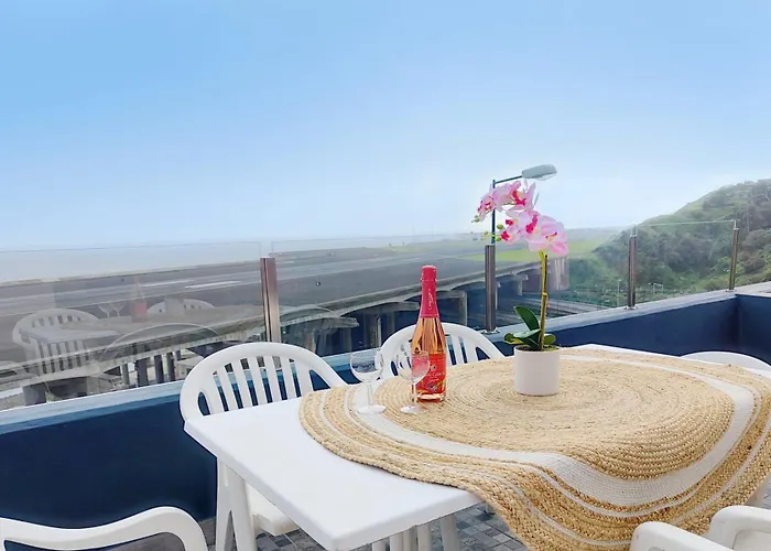 Gateone Al Airport View House Машику