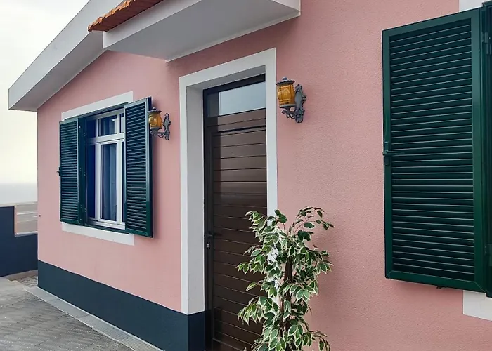 Дом отдыха Gateone Al Airport View House