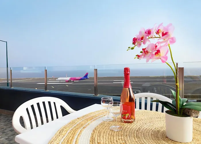 Gateone Al Airport View House * Машику