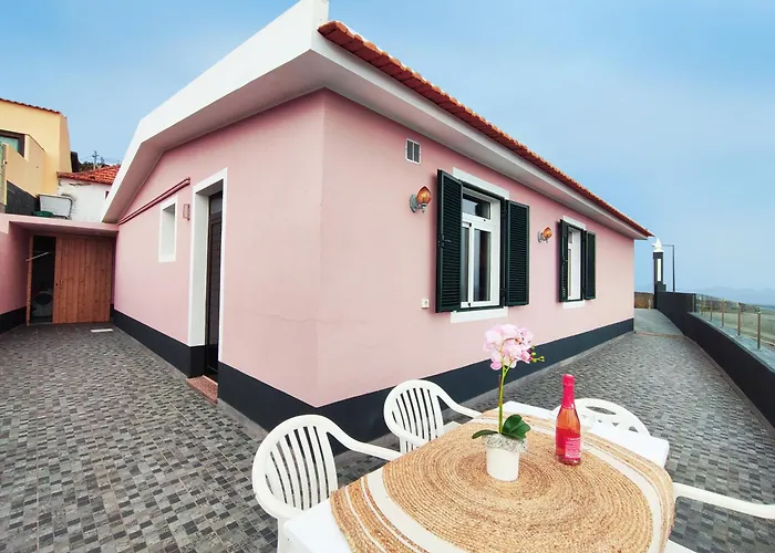 Gateone Al Airport View House Машику